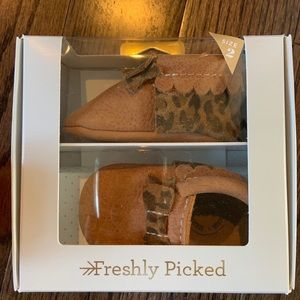 Freshly Picked Bow Moccassins